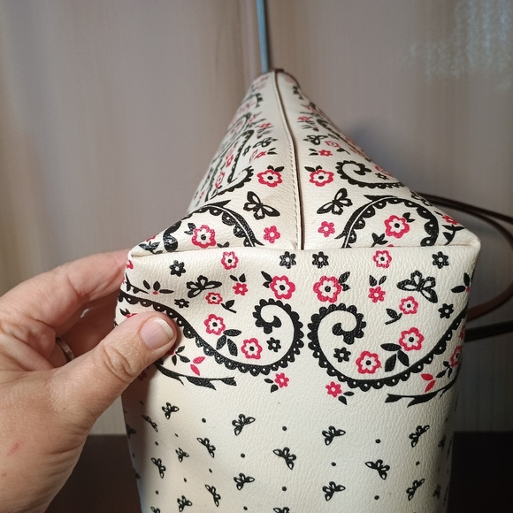 Coach Butterfly Bandana Zip City Tote - Picture 4 of 8
